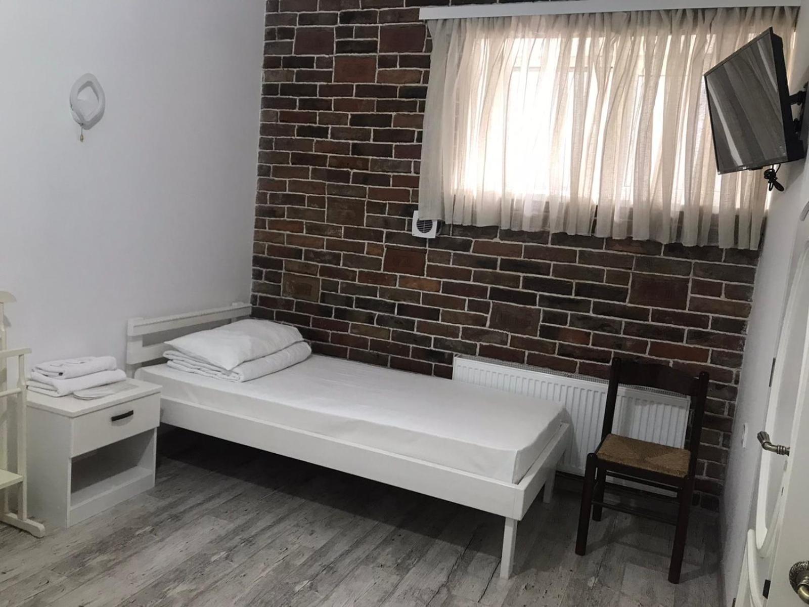 Veles Hotel Днепр Экстерьер фото